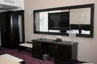 Отель Hotel President Бэйле-Феликс Улучшенный двухместный номер с 1 кроватью или 2 отдельными кроватями-1